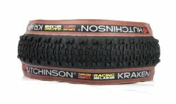 Pneu Hutchinson Kraken Racing Lab - Race Ripost XC - Hardskin - Tubeless Ready -France Accessoires Vélo Soldes Boutique Pneu Hutchinson Kraken Racing Lab Race Ripost XC Hardskin Tubeless Ready profil noir beige 1235x735