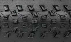 Pneu Schwalbe Rocket Ron - Addix - TwinSkin - Tubeless Ready -France Accessoires Vélo Soldes Boutique Pneu Schwalbe Rocket Ron Addix TwinSkin Tubeless Ready macro 1235x735