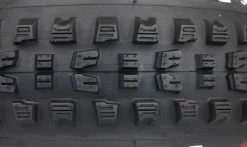 Pneu Vittoria Mazza - 4C Graphène 2.0 - Enduro 2-Ply - Tubeless Ready -France Accessoires Vélo Soldes Boutique Pneu Vittoria Mazza 4C Graphene 2.0 Enduro 2 Ply Tubeless Ready crampons 1235x735